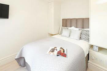 Stayo Exeter Street 3* Londra