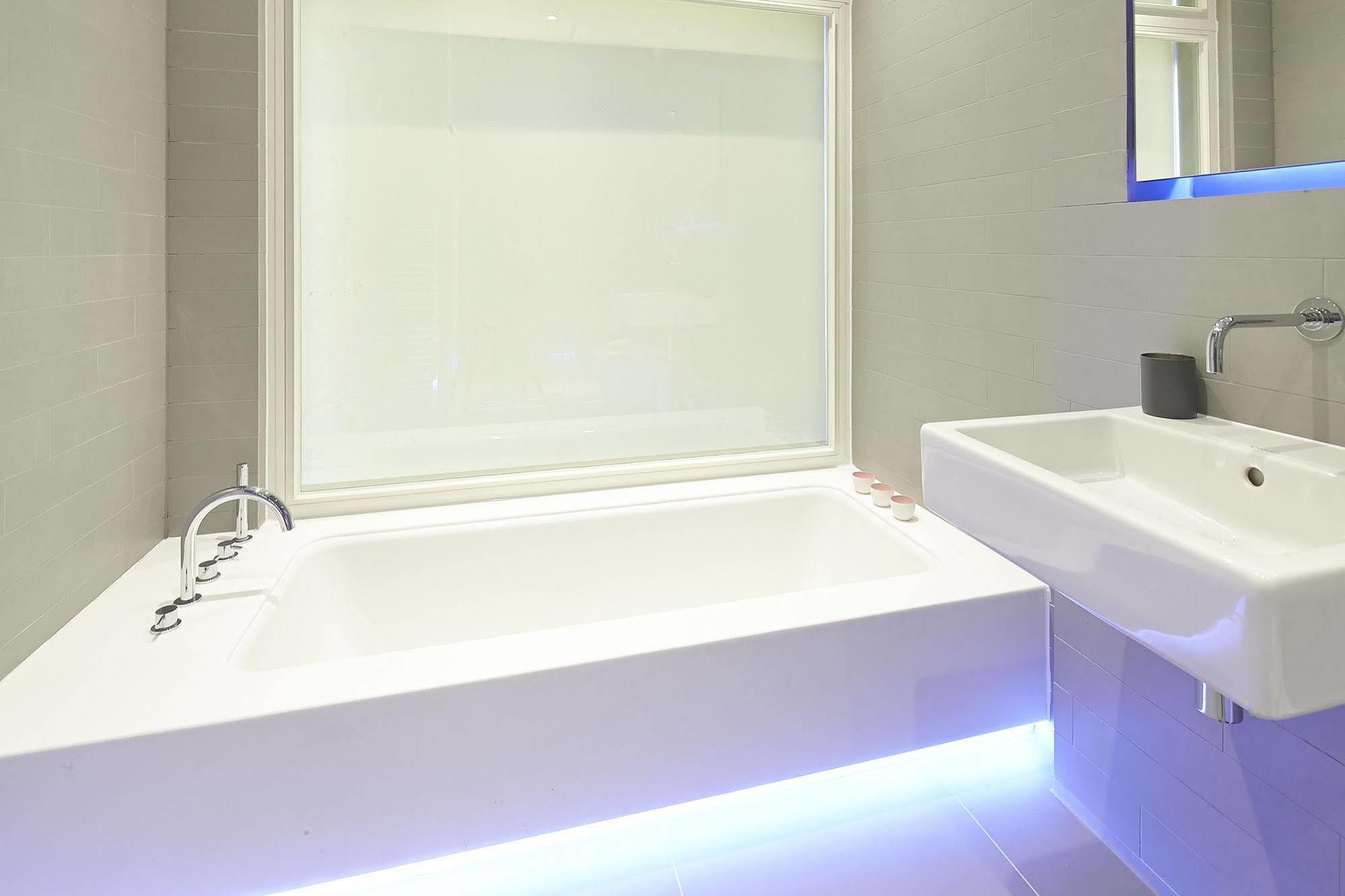 Hotel Stayo Exeter Street Londra